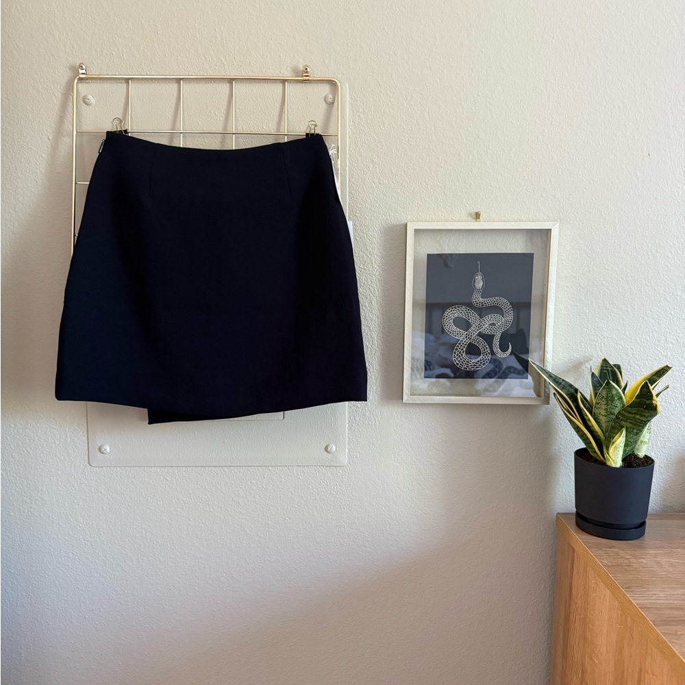 Aritzia Black Vanilli Mini Skirt - Picture 4 of 6